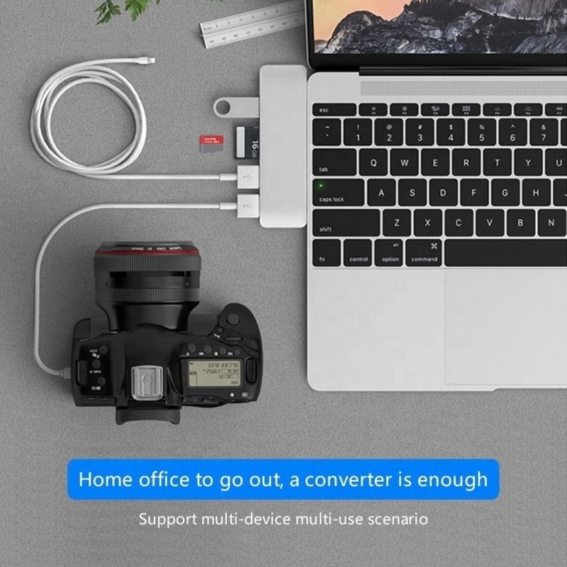 Stazione di attracco hub 7-in-2 con doppio ingresso maschile di tipo C e tipo di interfaccia USB 3.1